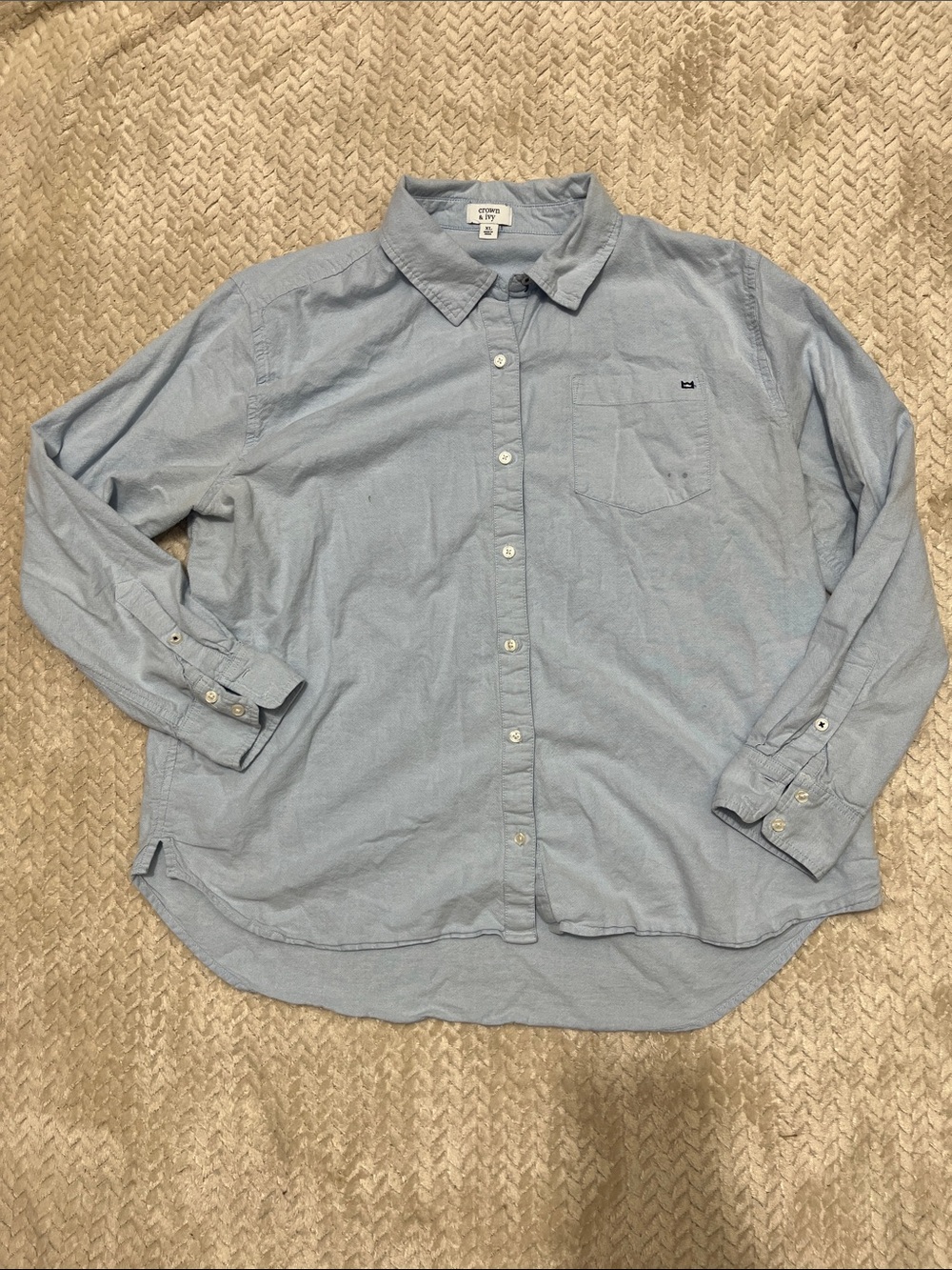 crown & ivy Light Blue Casual Button-Down Shirt